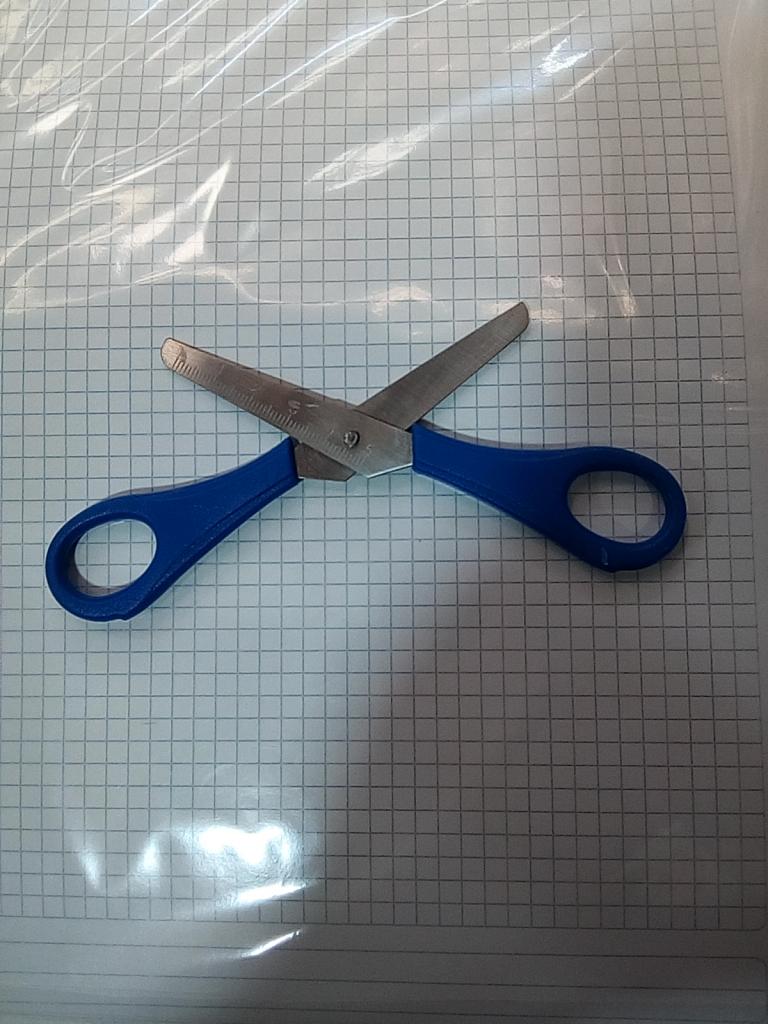 40066 TIJERA ESCUELA PUNTA ROMA SHELY 7.50