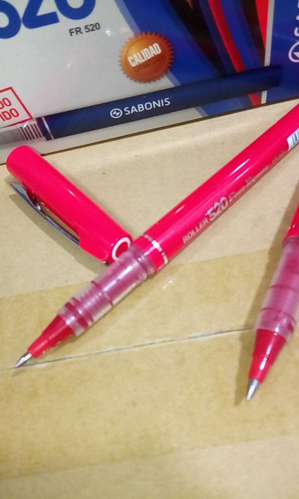 FR520 CAJA 12 PLUMA ROLER TINTA CHINA 0.5 MM EN N. A. R.