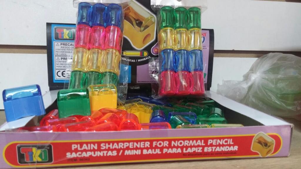 CAJA 72 SACAPUNTAS MINI BAUL MANY.