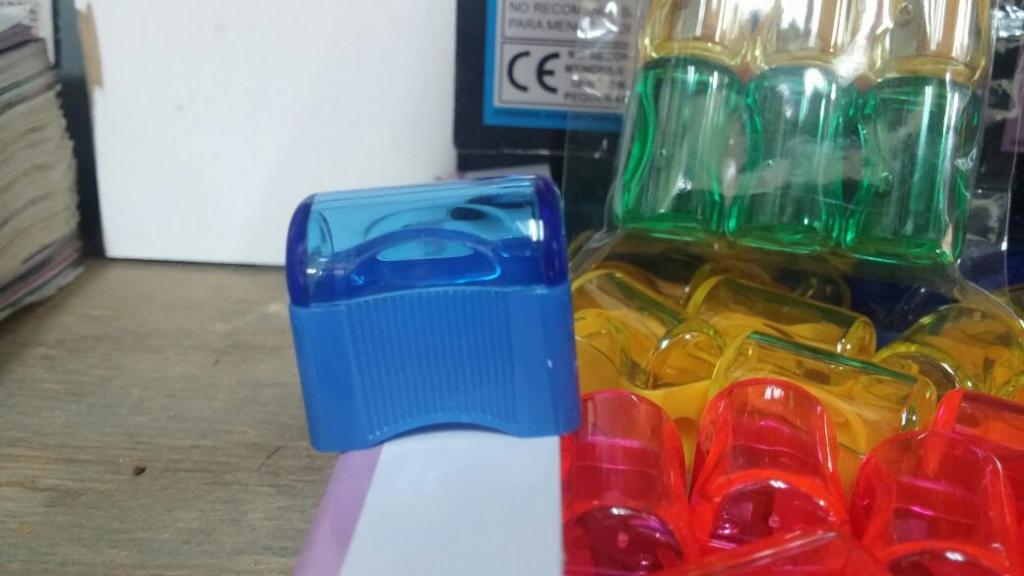 CAJA 72 SACAPUNTAS MINI BAUL MANY.