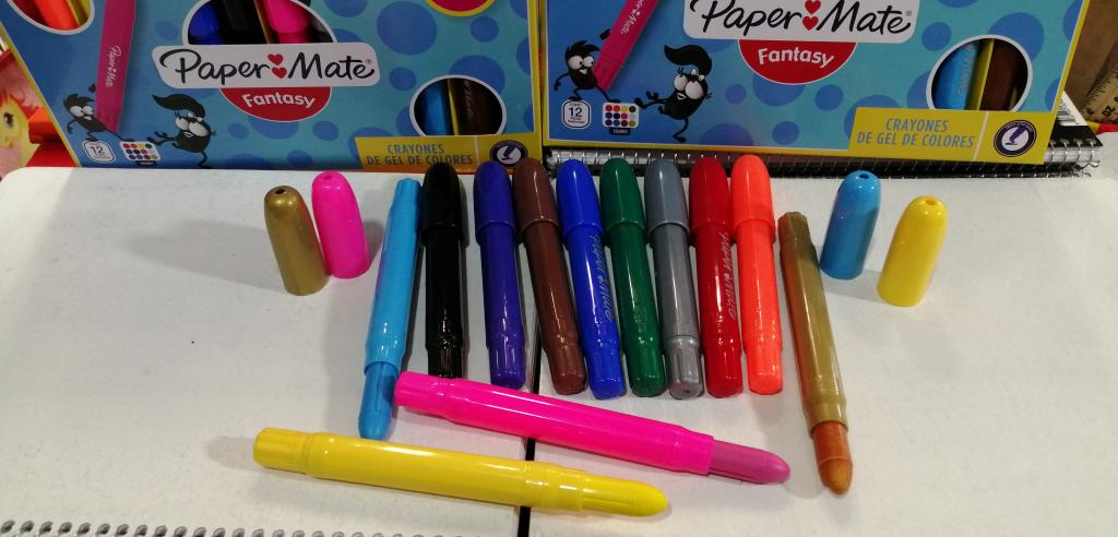 CRAYÓNES DE GEL CAJA CON 12 COLORES