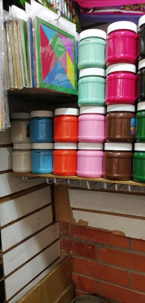 PINTURA ACRÍLICA 250 GRAMOS