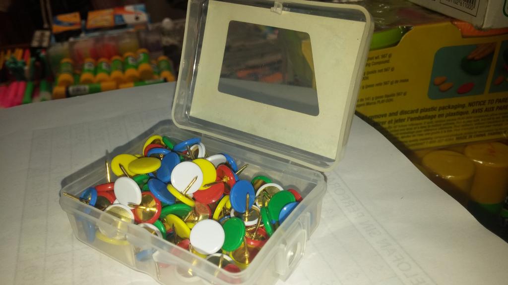 CAJITA 100 CHINCHES METAL MANY