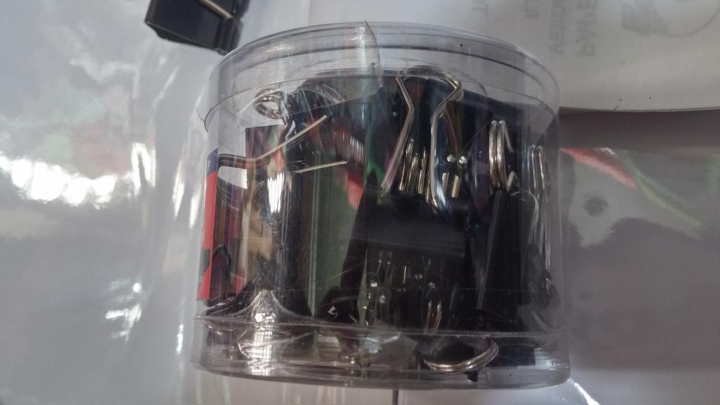 BOTE CON 40 CLIP SUJETA PAPEL 1119 MANY A 30 PESOS EL BOTE 26013 $30.00