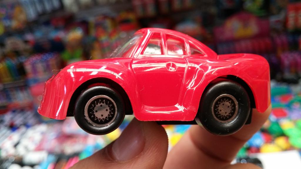 CAJA 24 SACAPUNTAS CARRO TURBO