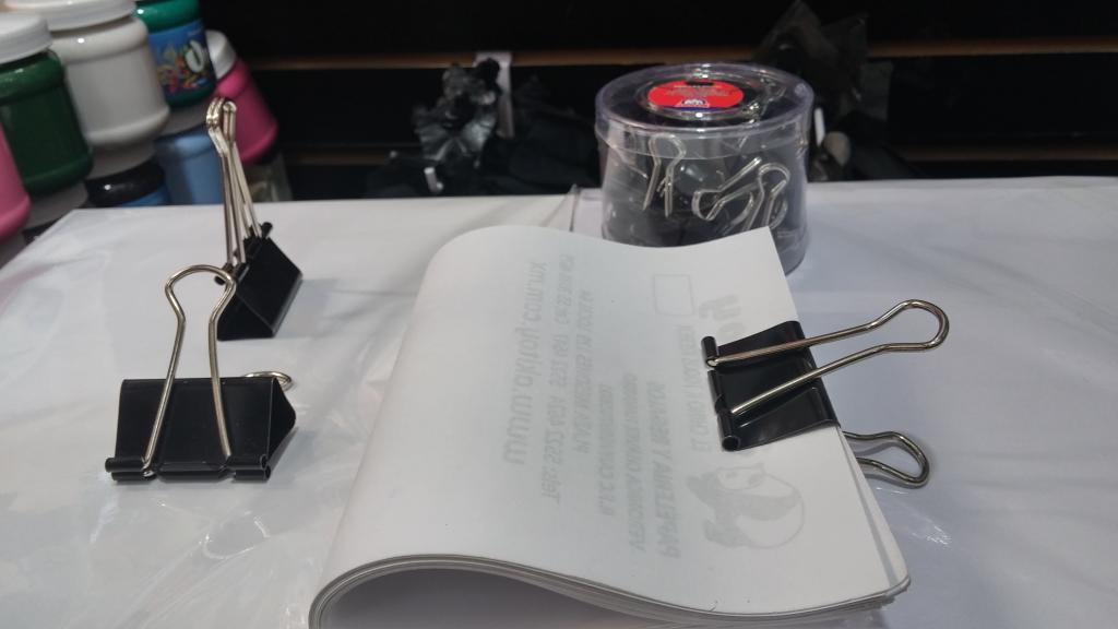 BOTE CON 40 CLIP SUJETA PAPEL 1119 MANY A 30 PESOS EL BOTE 26013 $30.00