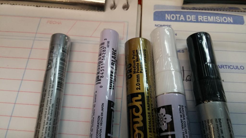 22002 CAJA 12 PENTOUCH ZAKURA A 40.00 CADA PIEZA