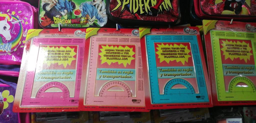 HACE MARGEN PROFESIONAL Y MARGEN FRANCÉS Y MARGEN ITALIANO.