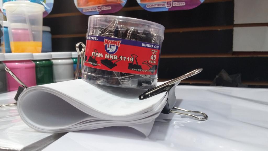 BOTE CON 40 CLIP SUJETA PAPEL 1119 MANY A 30 PESOS EL BOTE 26013 $30.00