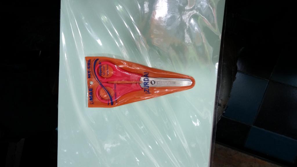 TIJERA ZURDA ESCOLAR MAE MT5R 29003 $11.00