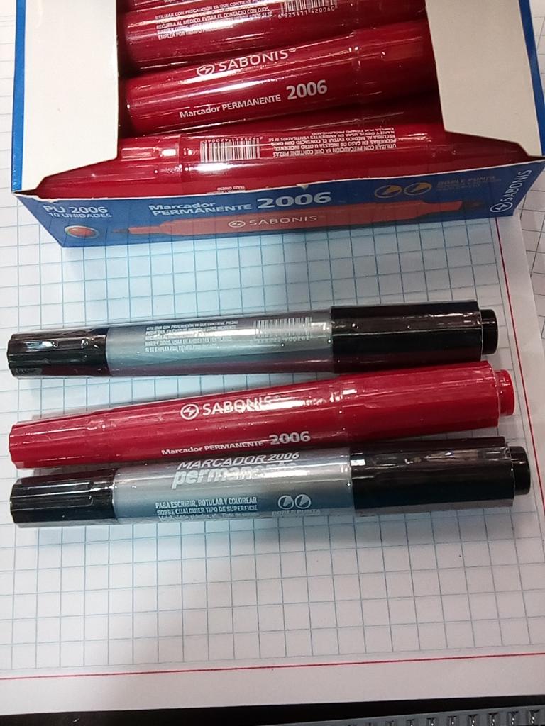 PU2006 CAJA 10 MARCADOR PERMANENTE 2 PUNTAS 1 PUNTA CONICA Y 1 PUNTA CINCEL 4 COLORES N. A. R. V.