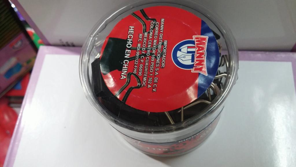 BOTE CON 60 CLIP SUJETA PAPEL 1115 MANY A 30 PESOS 26012