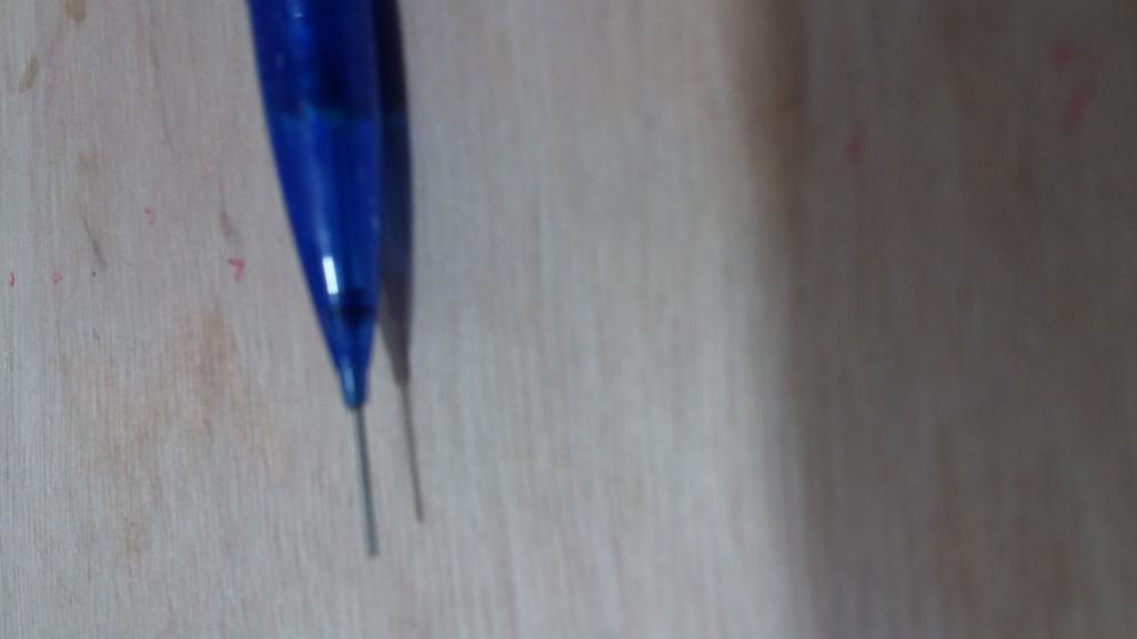 P220 CAJA 24 PORTAMINA LAPICERO BARATO EN 0.5 MM Y EN 0.7 MM