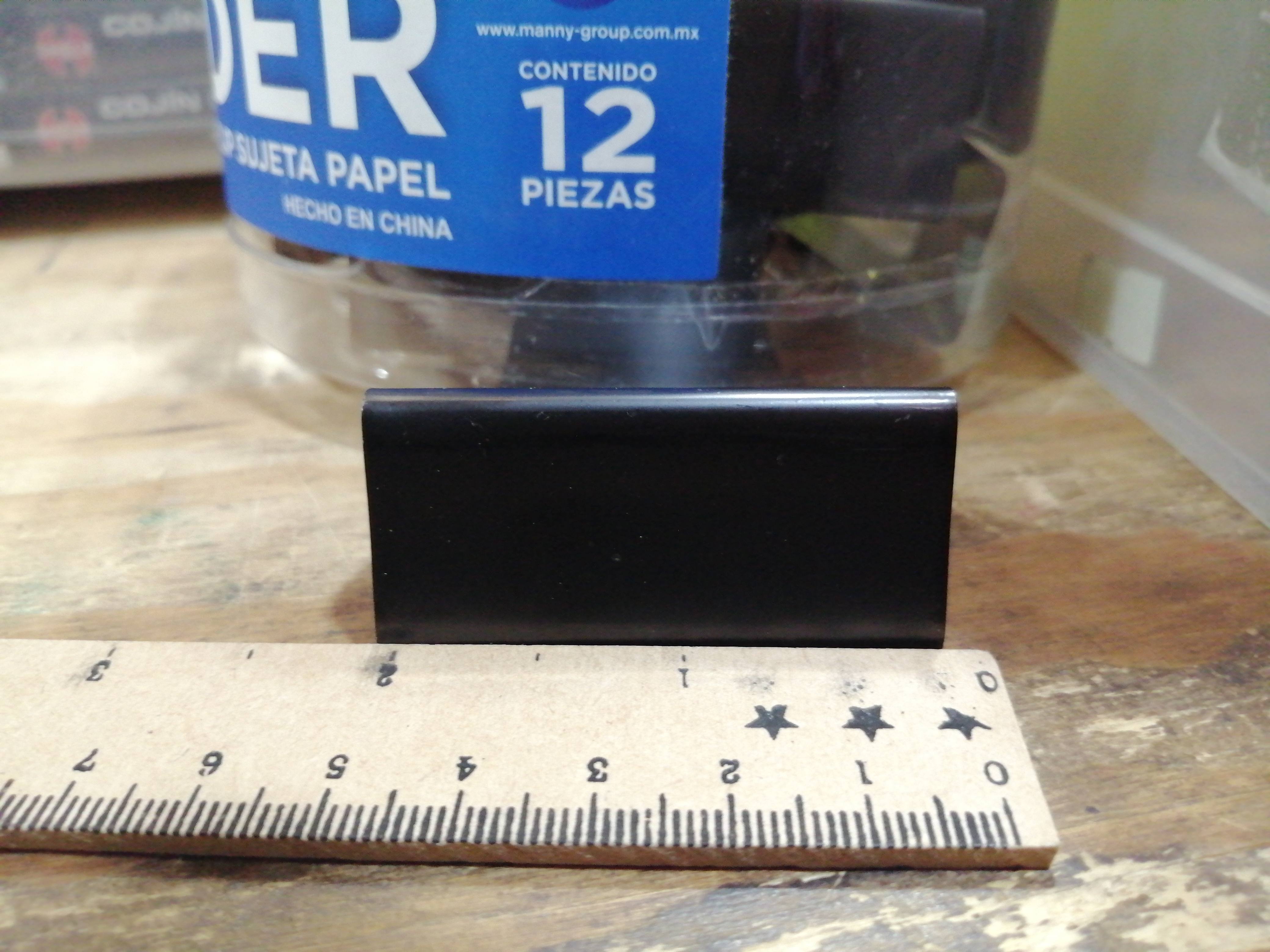 BOTE CON 12 CLIP SUJETA PAPEL 1151 MANY A 70 PESOS CADA BOTE 26017 MIDE 5 CMS MIDE 2 PULGADAS