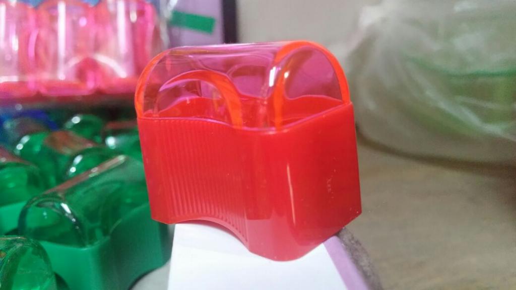 CAJA 72 SACAPUNTAS MINI BAUL MANY.