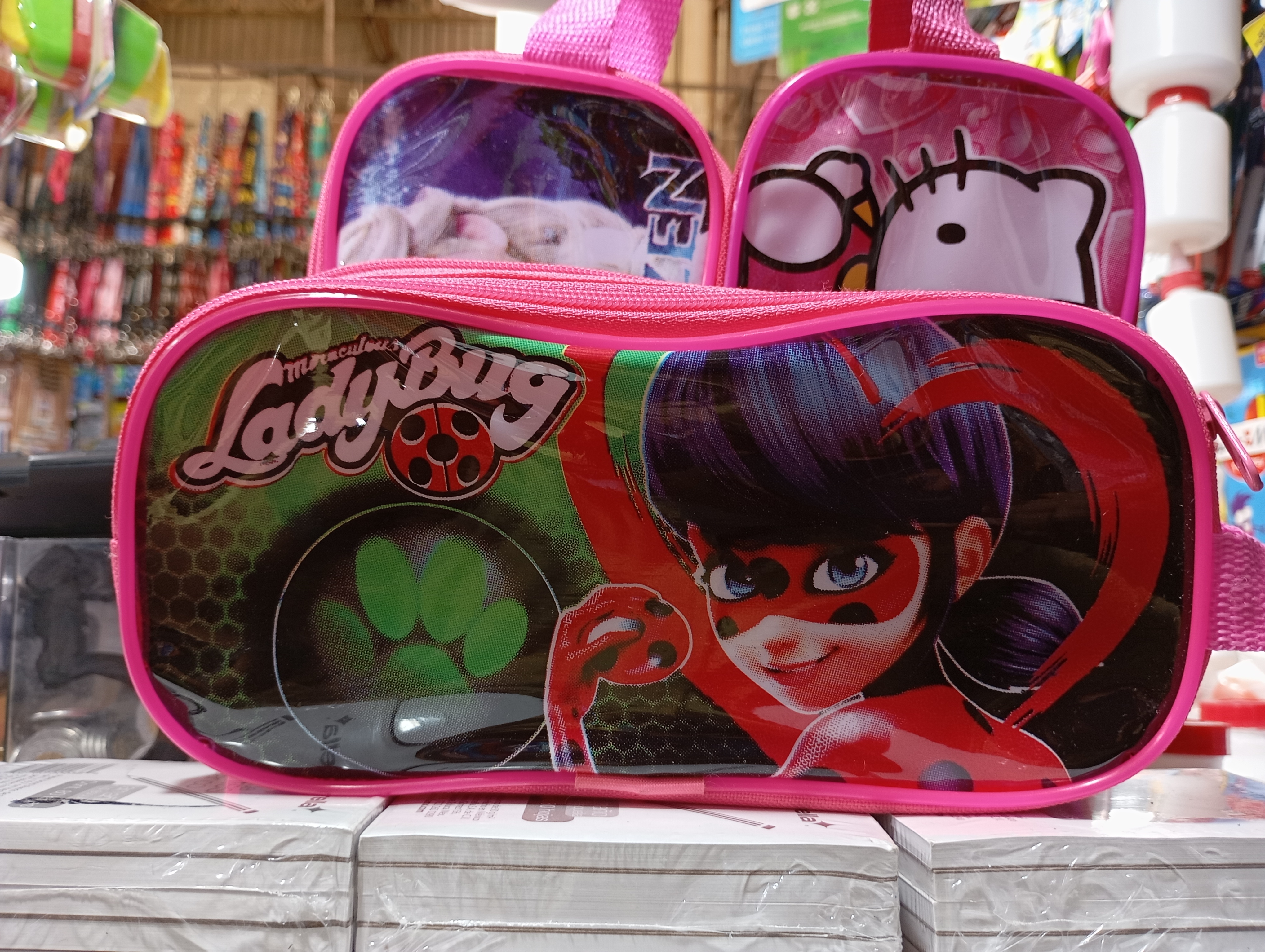 LAPICERA CON DOS CIERRES