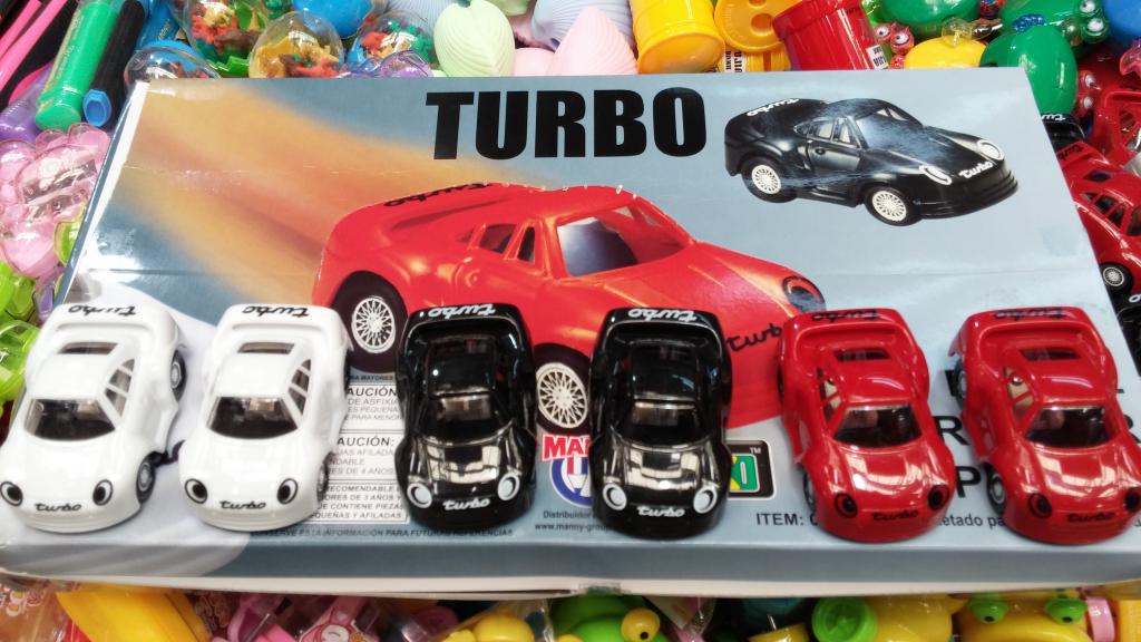 CAJA 24 SACAPUNTAS CARRO TURBO