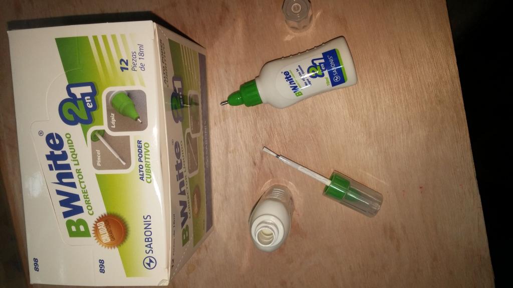 898 CAJA 12 CORRECTOR 2EN1 CORRECTOR PLUMA Y BROCHA